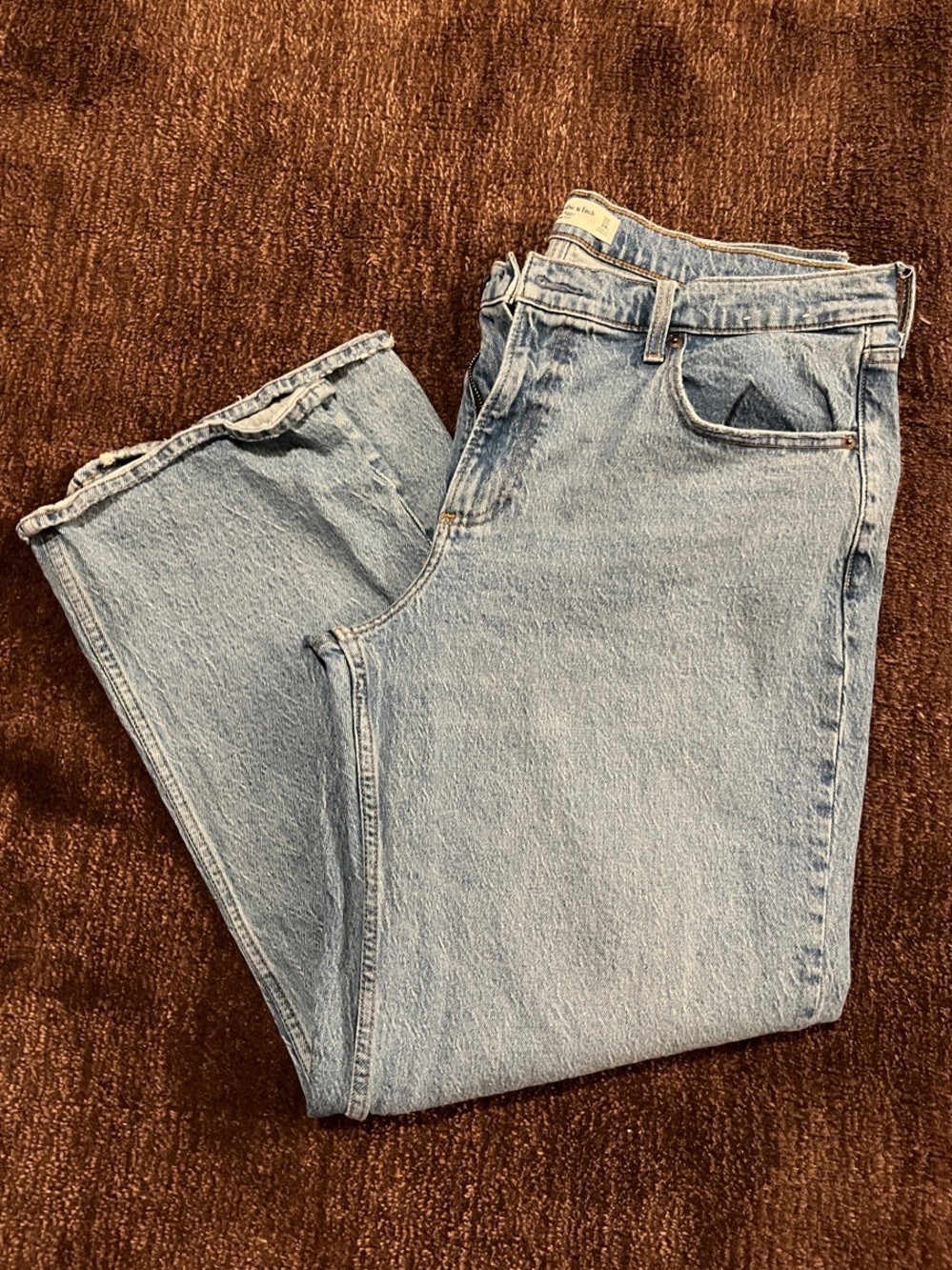 Abercrombie & Fitch The Baggy Low Rise Jeans